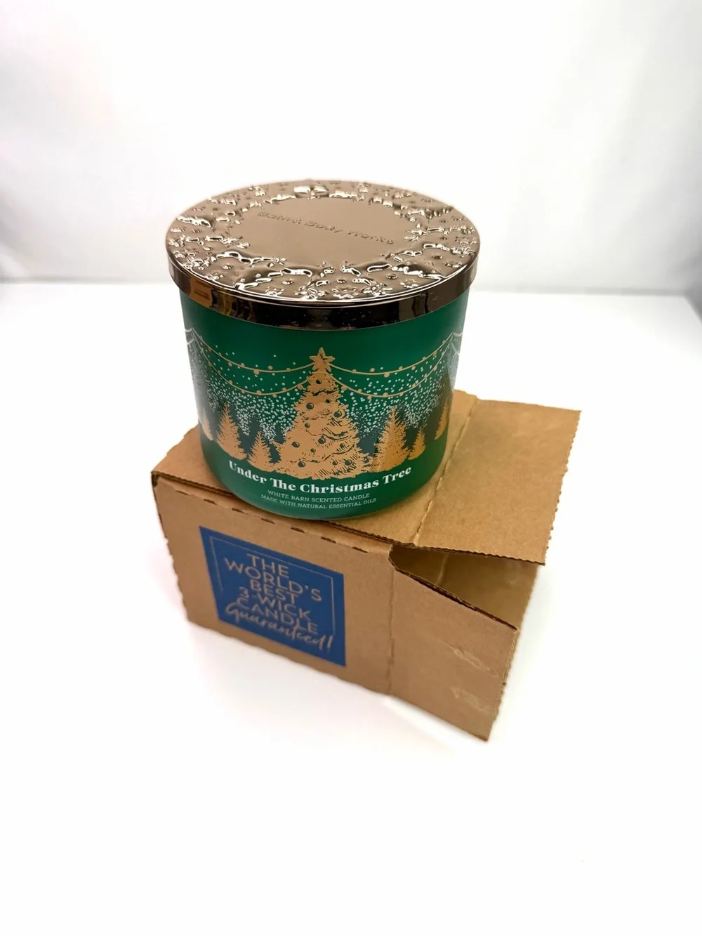 Bath & Body Works Green Under the Christmas Tree 3-Wick 14.5 oz Candle - Picture 2 of 7